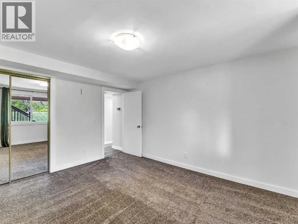 14 Finlay Court SW