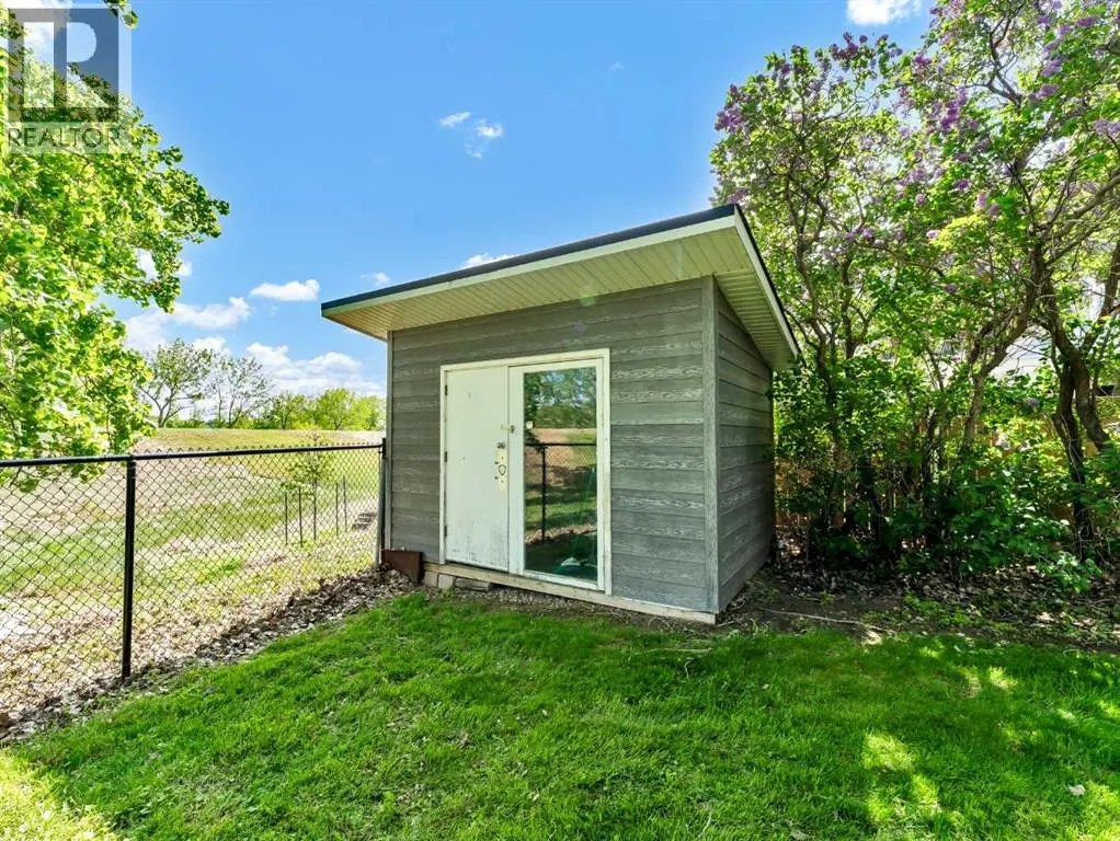 14 Finlay Court SW