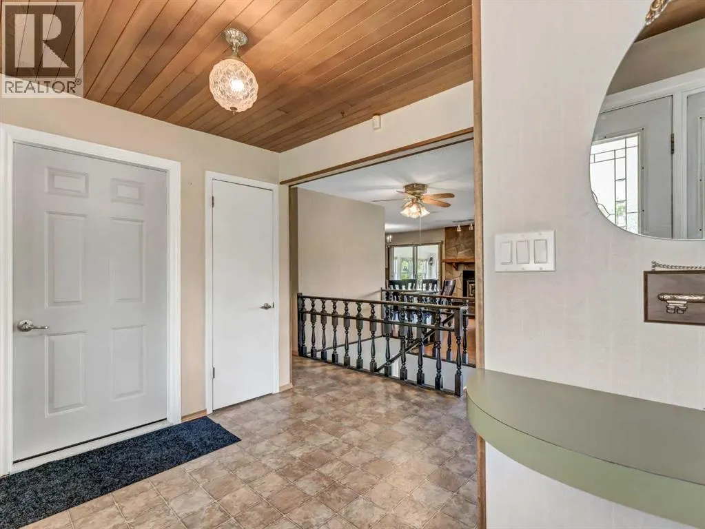 14 Finlay Court SW