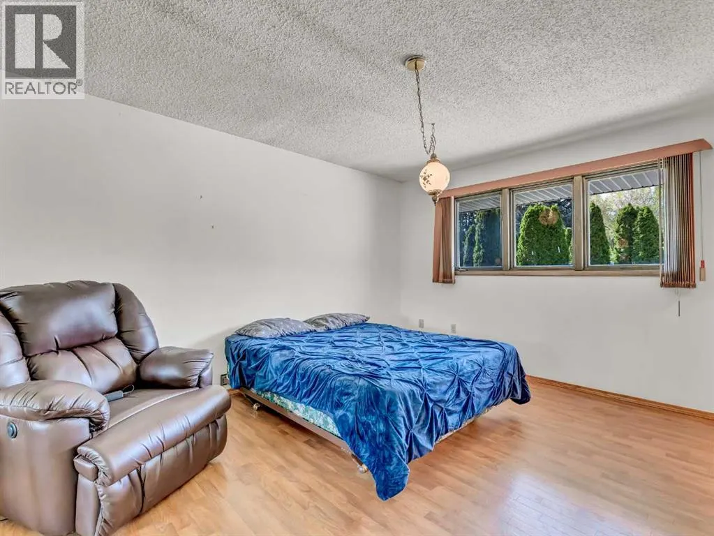 14 Finlay Court SW
