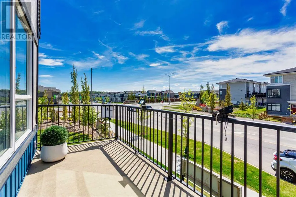 896 Belmont Drive SW