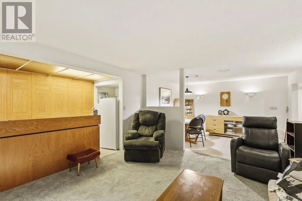 31 Maranda Close NE