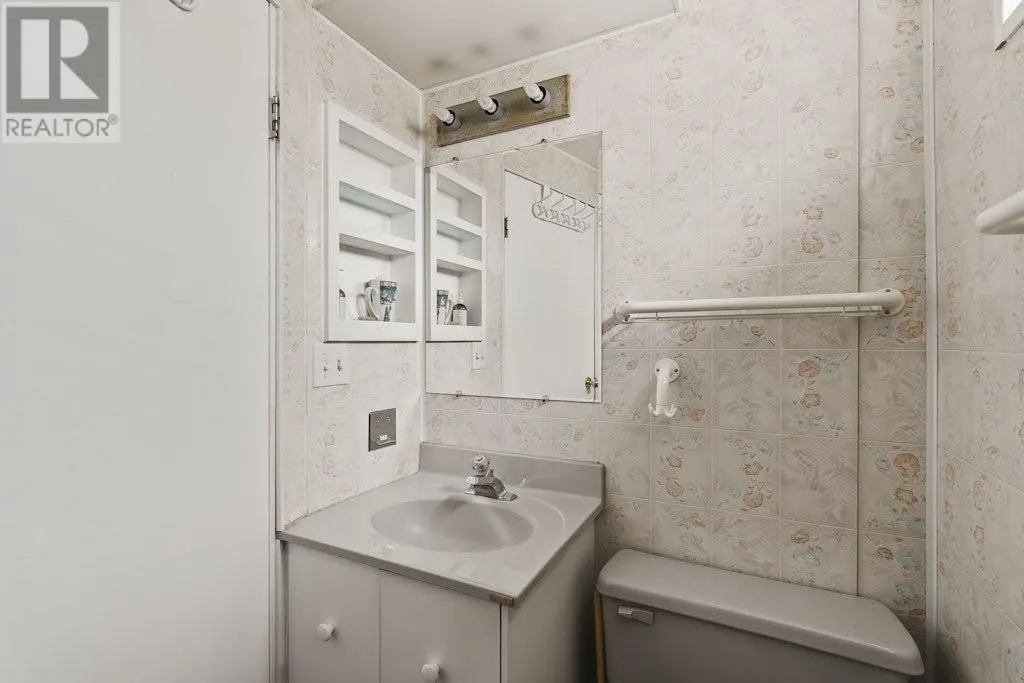 31 Maranda Close NE