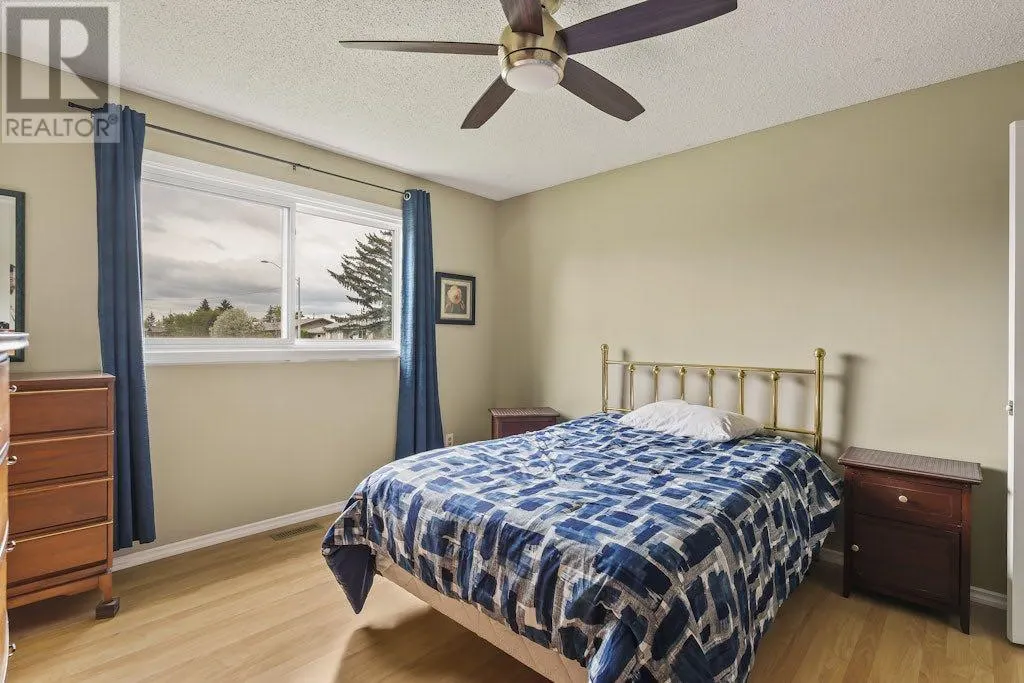 31 Maranda Close NE