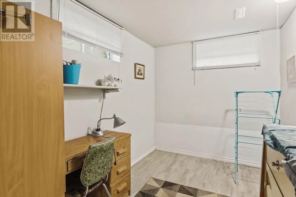 31 Maranda Close NE