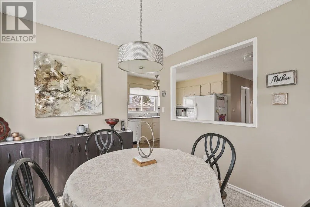 31 Maranda Close NE
