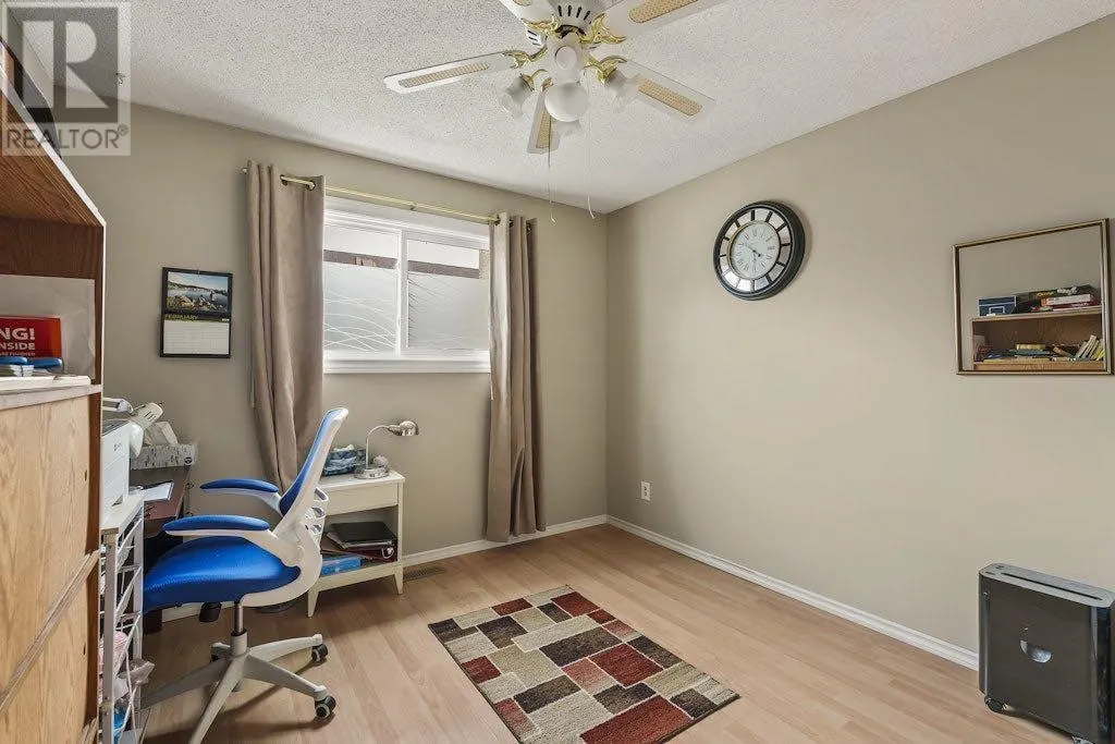 31 Maranda Close NE