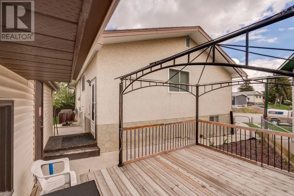 31 Maranda Close NE