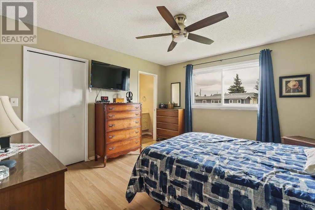 31 Maranda Close NE