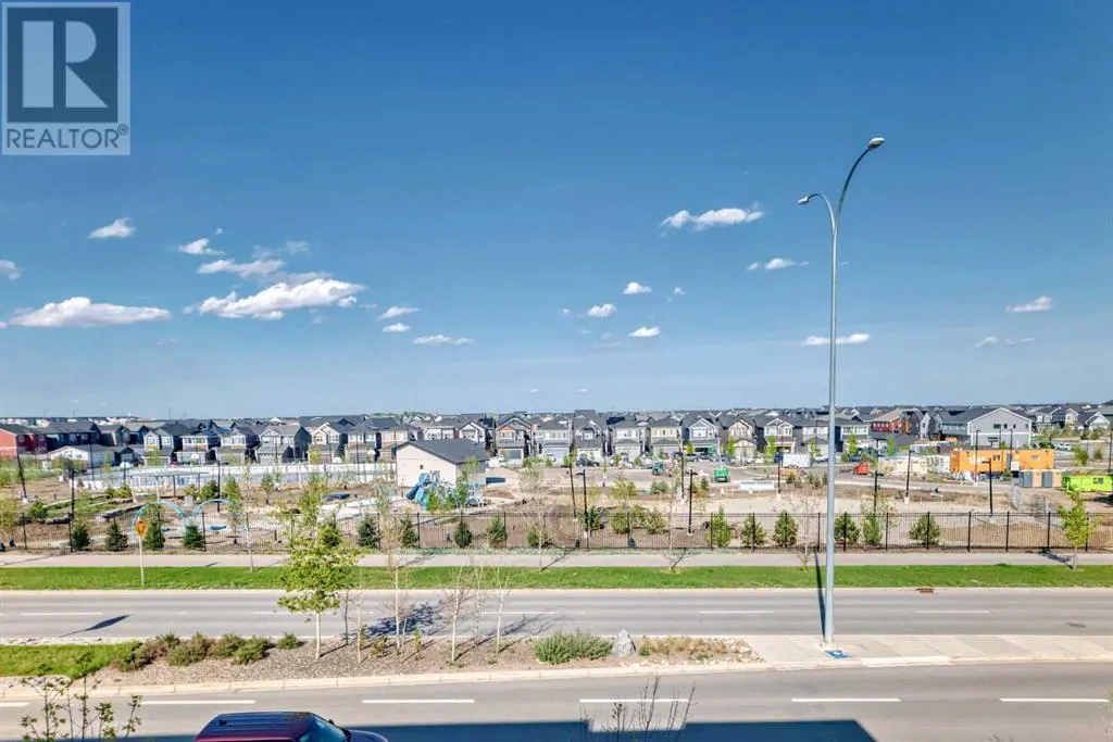 2304, 220 Seton Grove SE