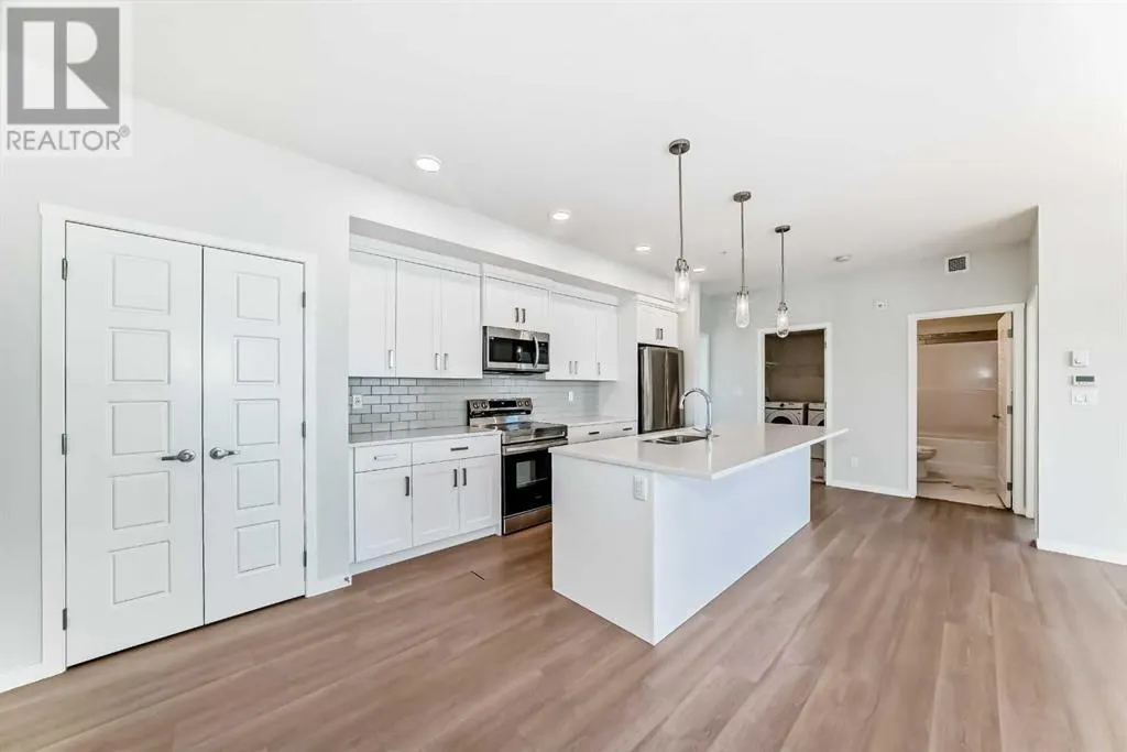 2304, 220 Seton Grove SE