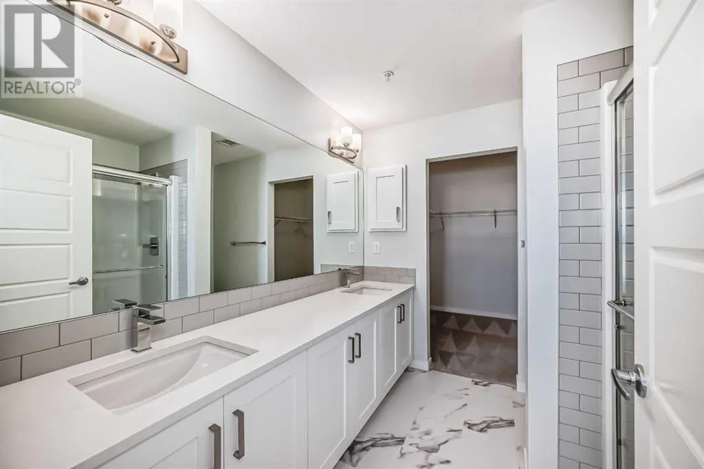 2304, 220 Seton Grove SE