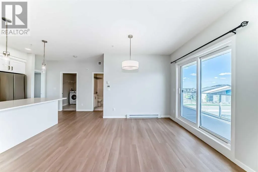 2304, 220 Seton Grove SE