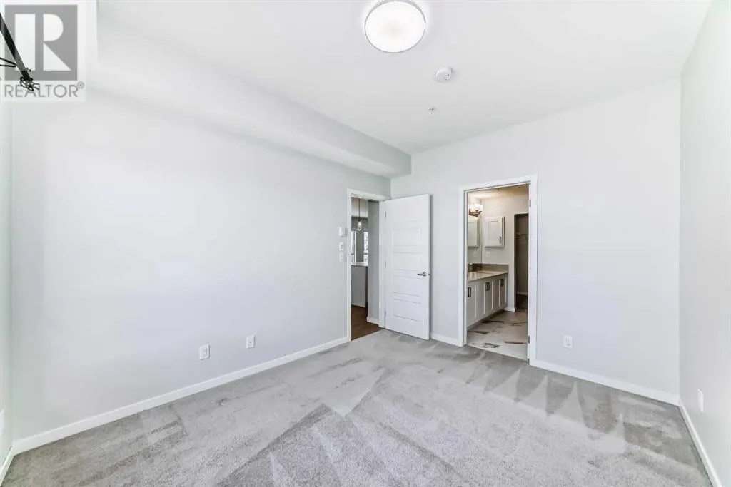 2304, 220 Seton Grove SE