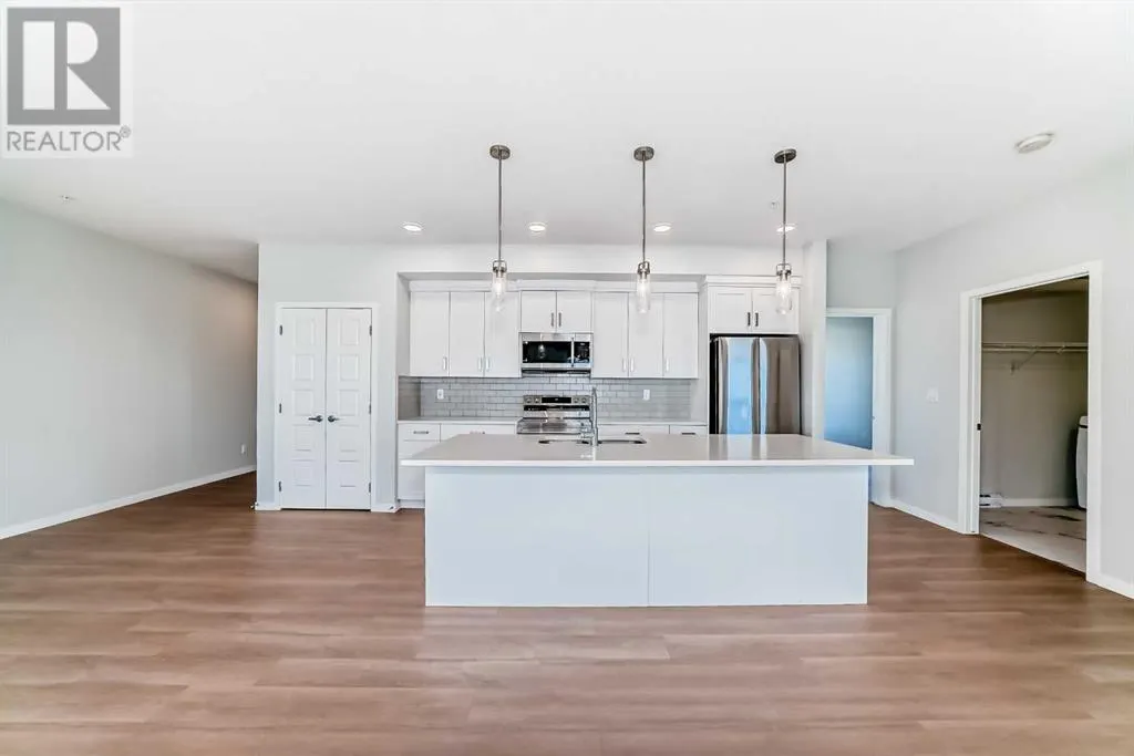 2304, 220 Seton Grove SE