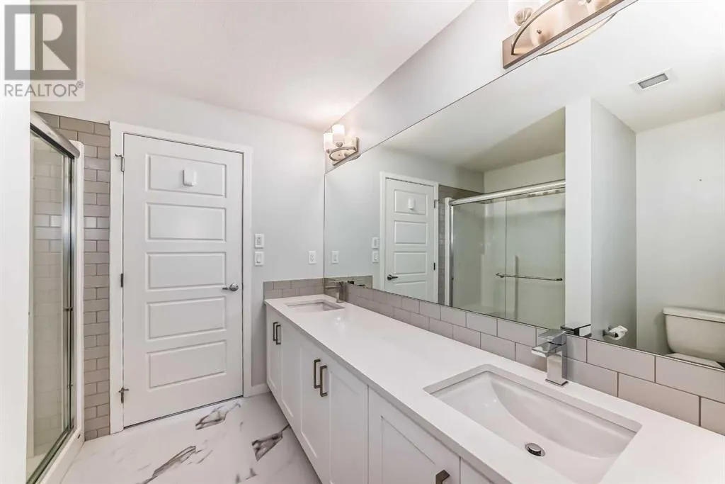 2304, 220 Seton Grove SE