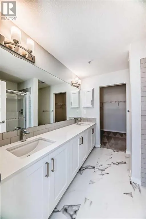 2304, 220 Seton Grove SE