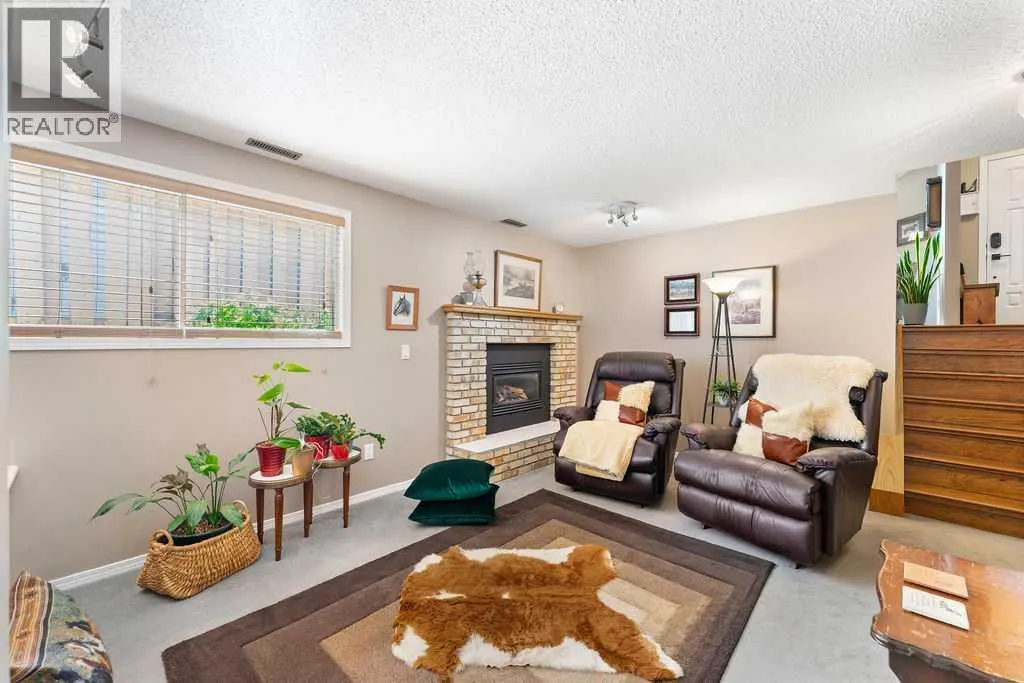 10 Hunters Gate
