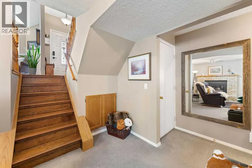 10 Hunters Gate