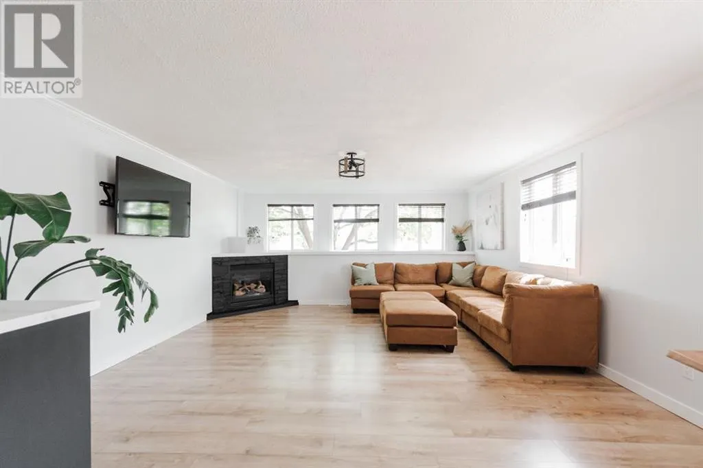 184 Gregoire Crescent