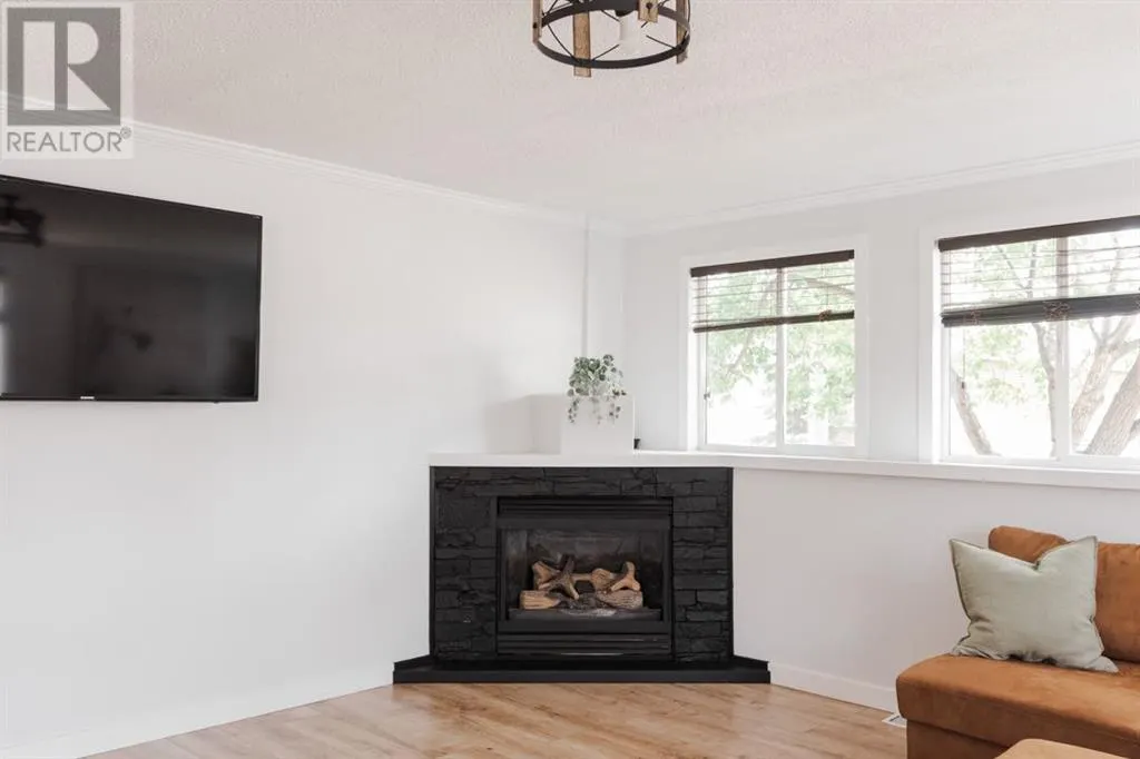 184 Gregoire Crescent