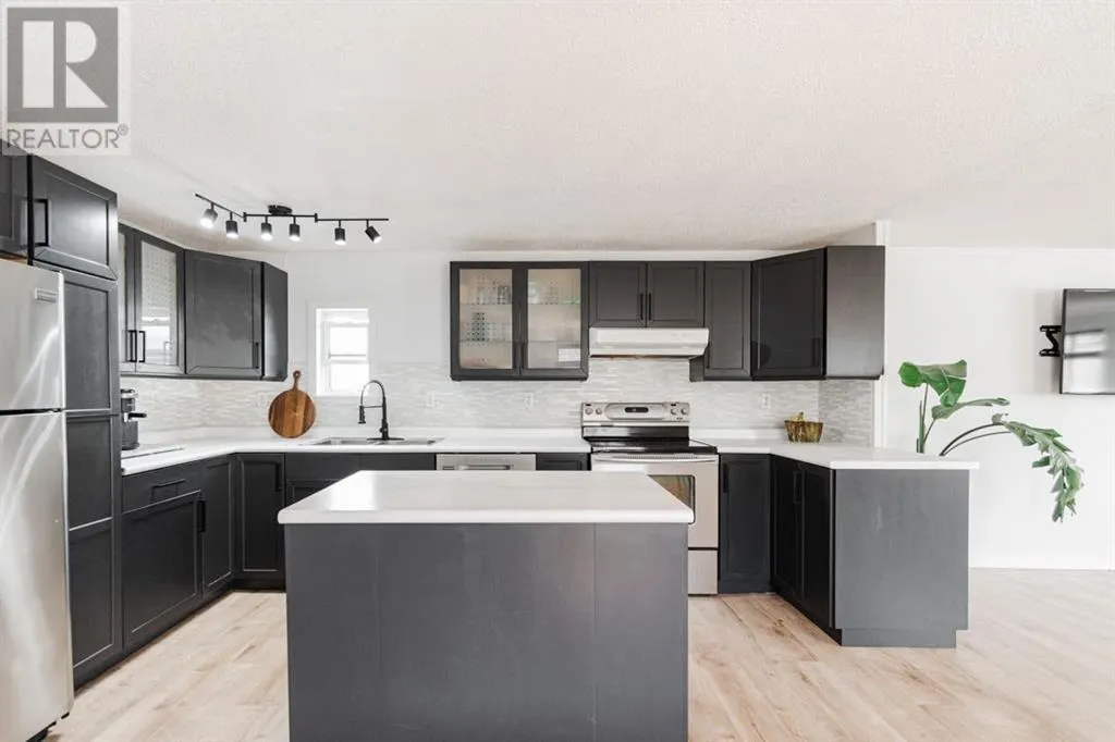 184 Gregoire Crescent