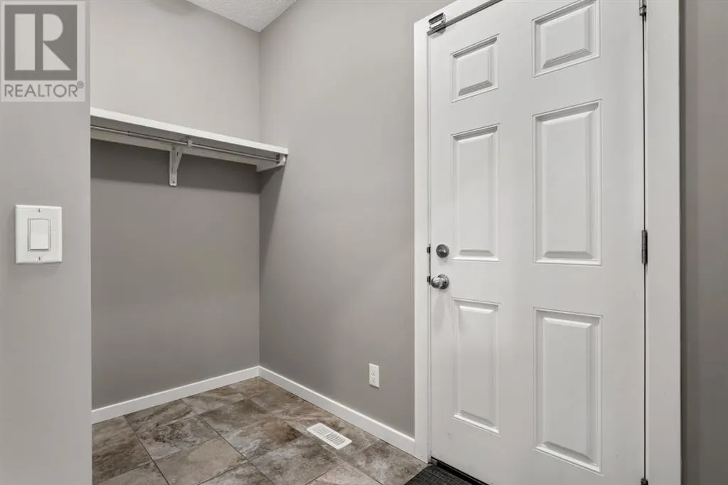 54 Legacy Close SE