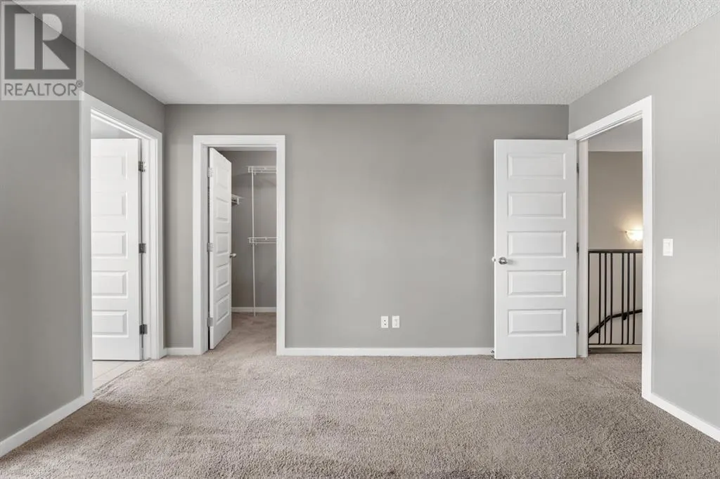 54 Legacy Close SE