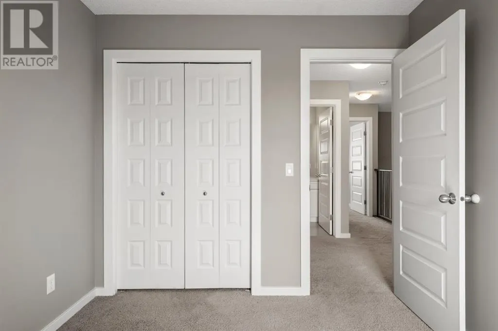 54 Legacy Close SE