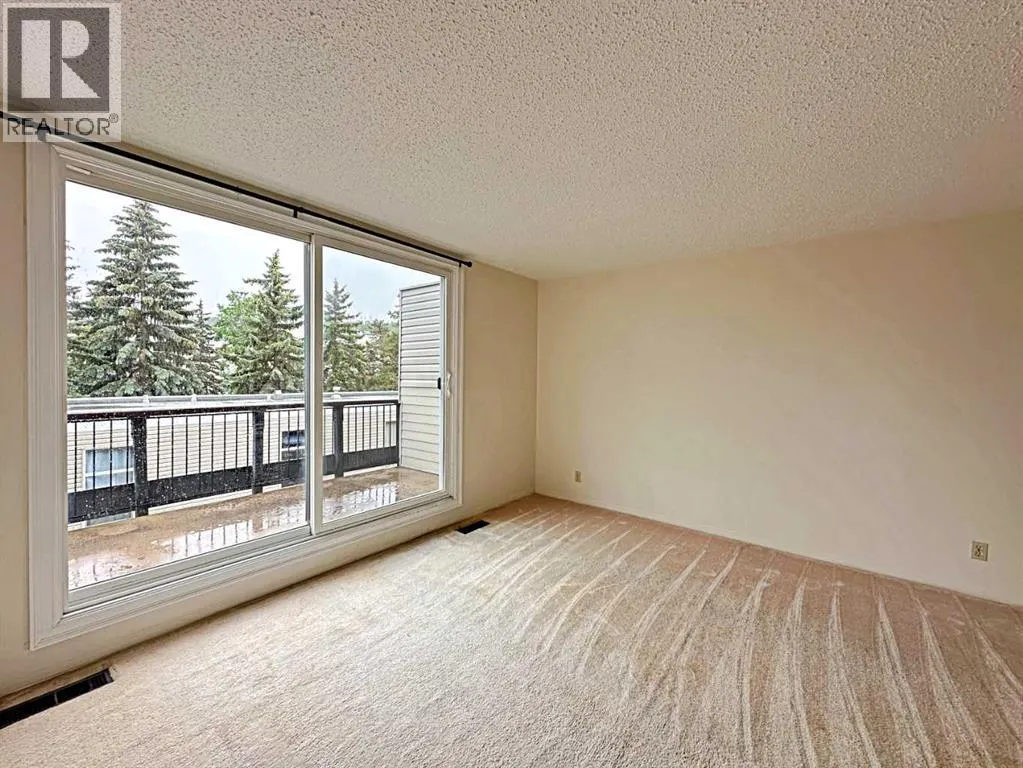 1639, 21 Macdonald Drive