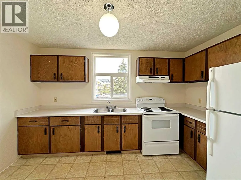 1639, 21 Macdonald Drive