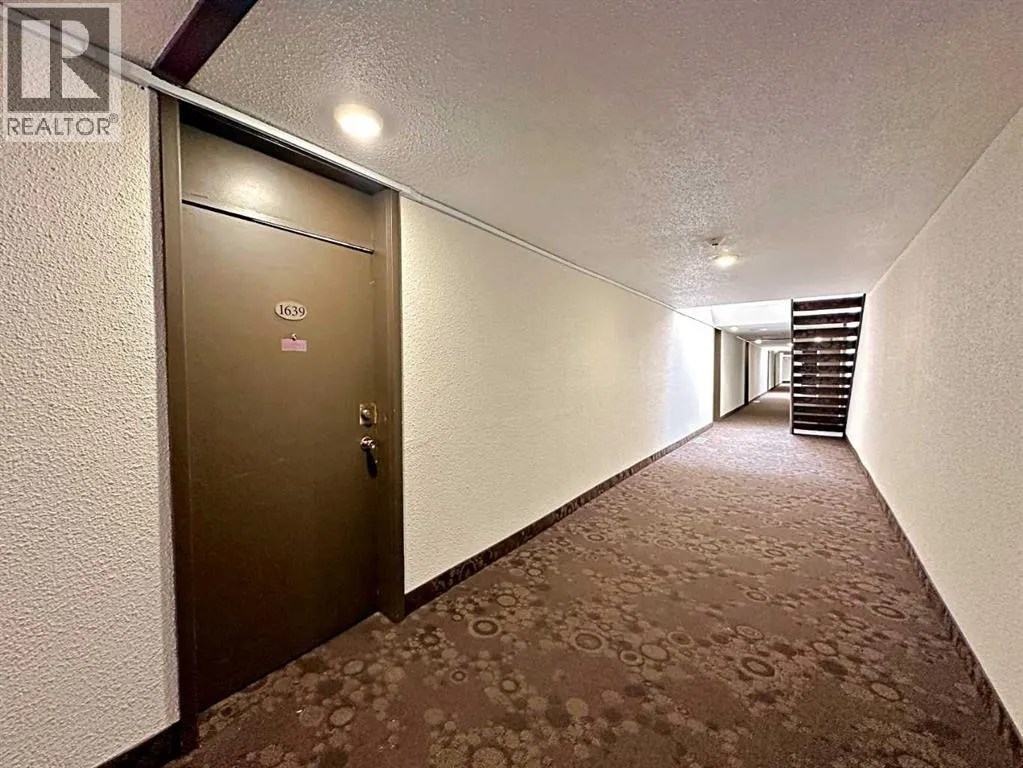1639, 21 Macdonald Drive