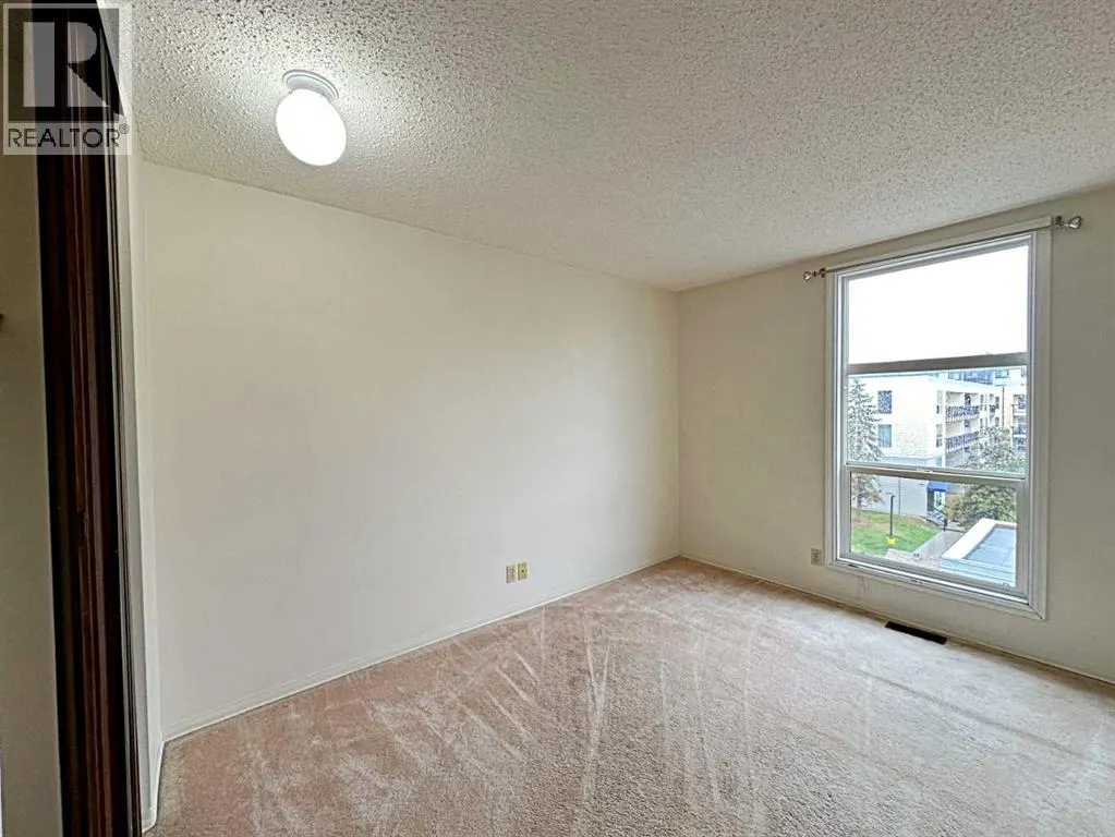 1639, 21 Macdonald Drive