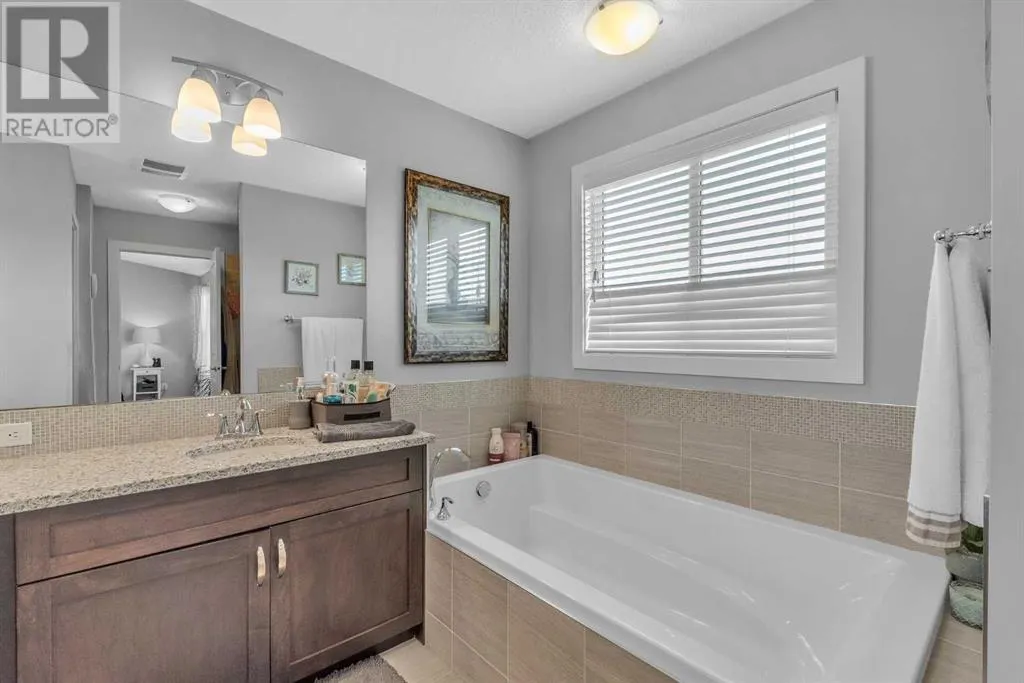19 Mount Rae Heights