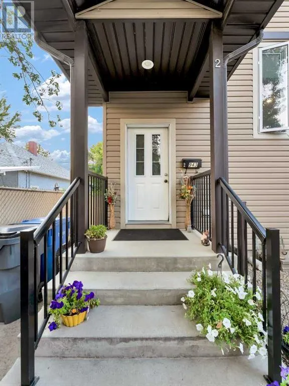 1 & 2, 943 Ross Street SE