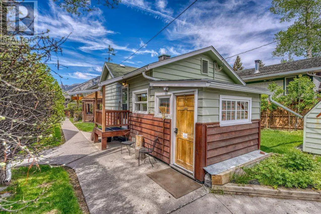 218 & 220 Beaver Street