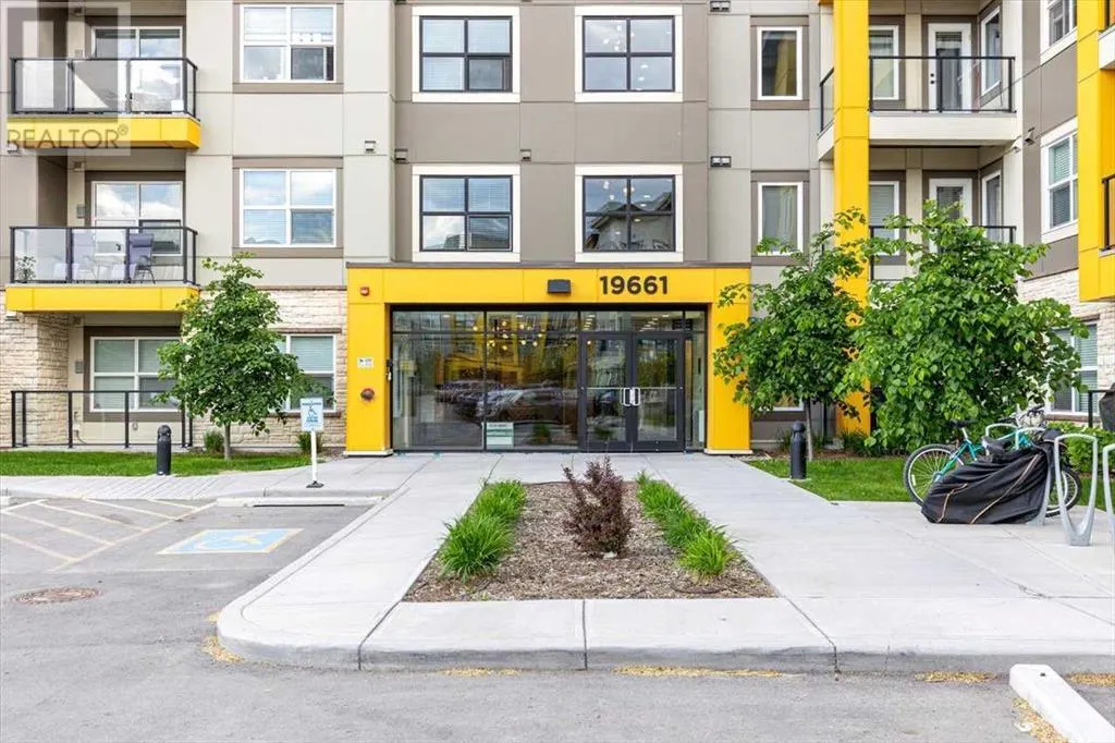 221, 19661 40 Street SE