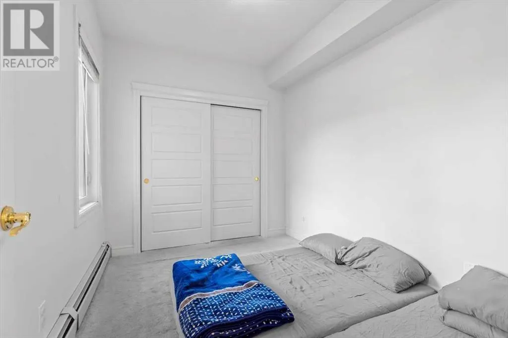 221, 19661 40 Street SE