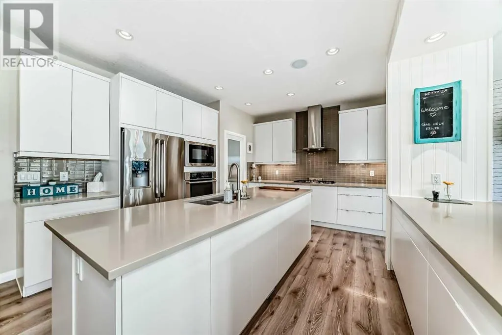 212 Auburn Meadows Crescent SE