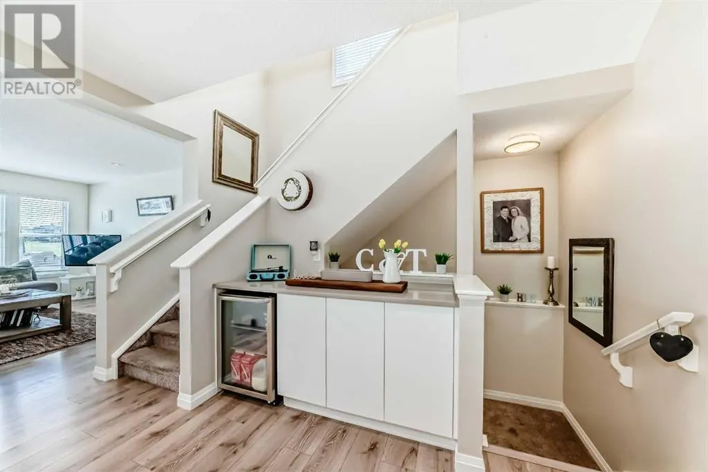 212 Auburn Meadows Crescent SE