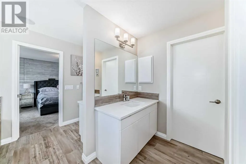 212 Auburn Meadows Crescent SE