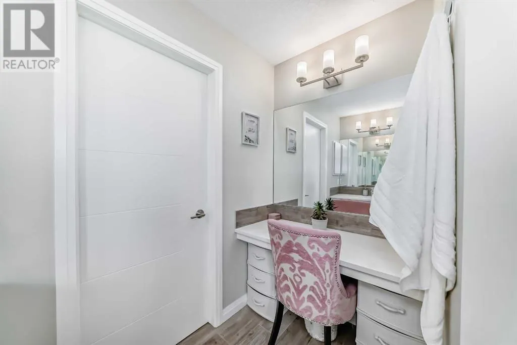 212 Auburn Meadows Crescent SE