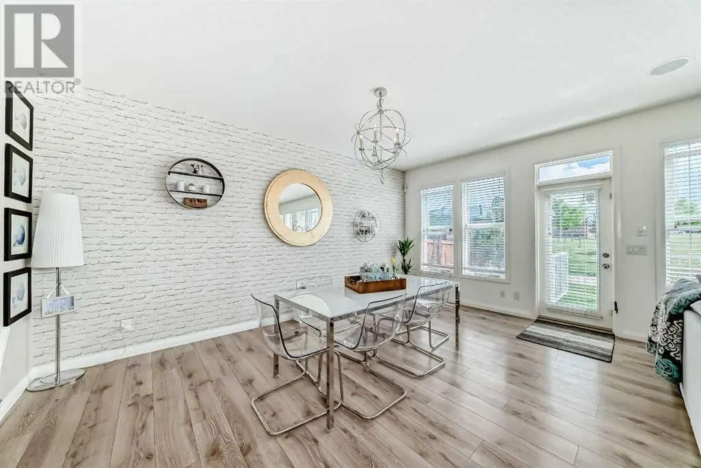 212 Auburn Meadows Crescent SE