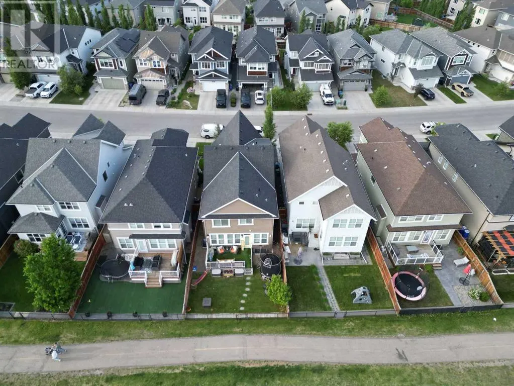 212 Auburn Meadows Crescent SE