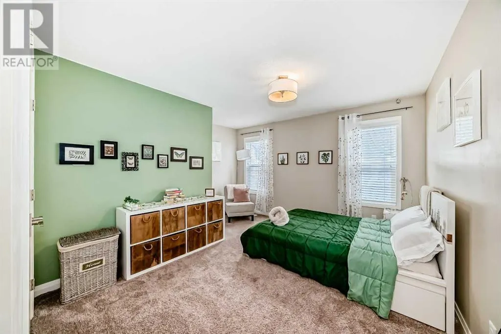 212 Auburn Meadows Crescent SE