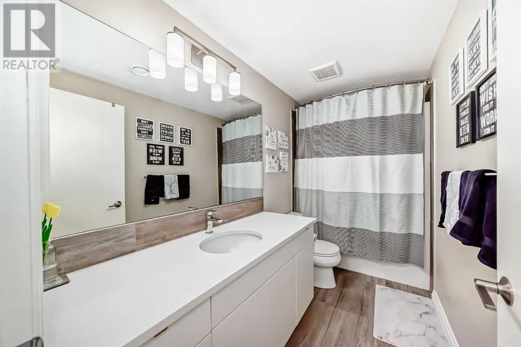 212 Auburn Meadows Crescent SE