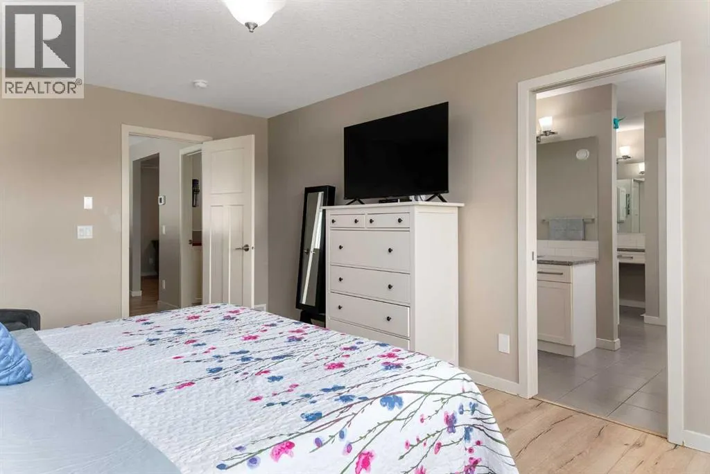 220 Auburn Meadows Crescent SE