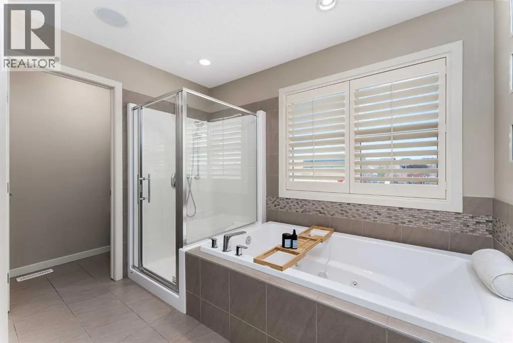 220 Auburn Meadows Crescent SE