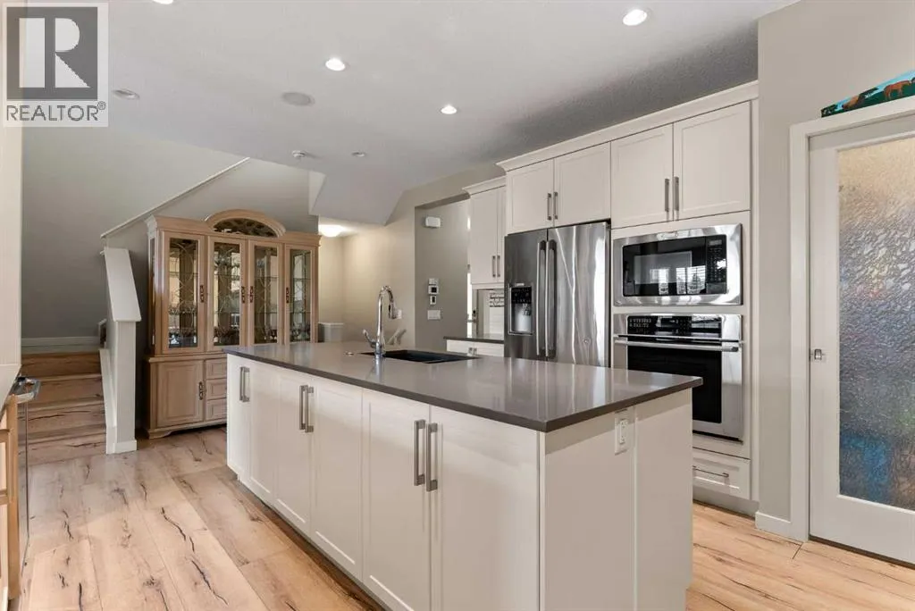 220 Auburn Meadows Crescent SE