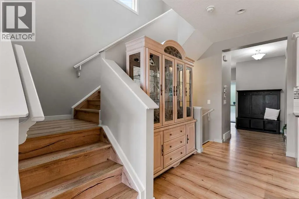 220 Auburn Meadows Crescent SE